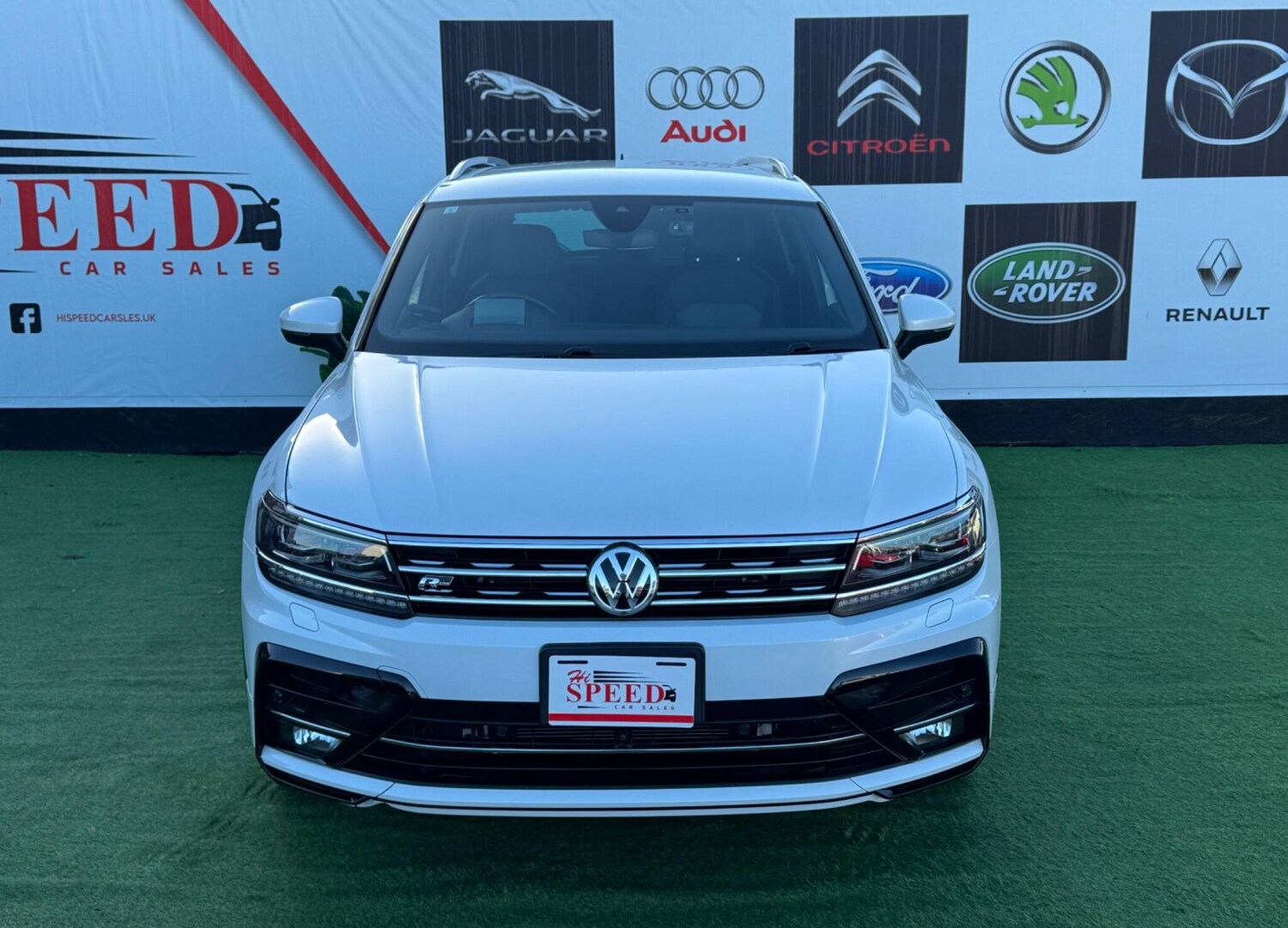 Used Volkswagen Tiguan for sale - 76824491: Photo 4
