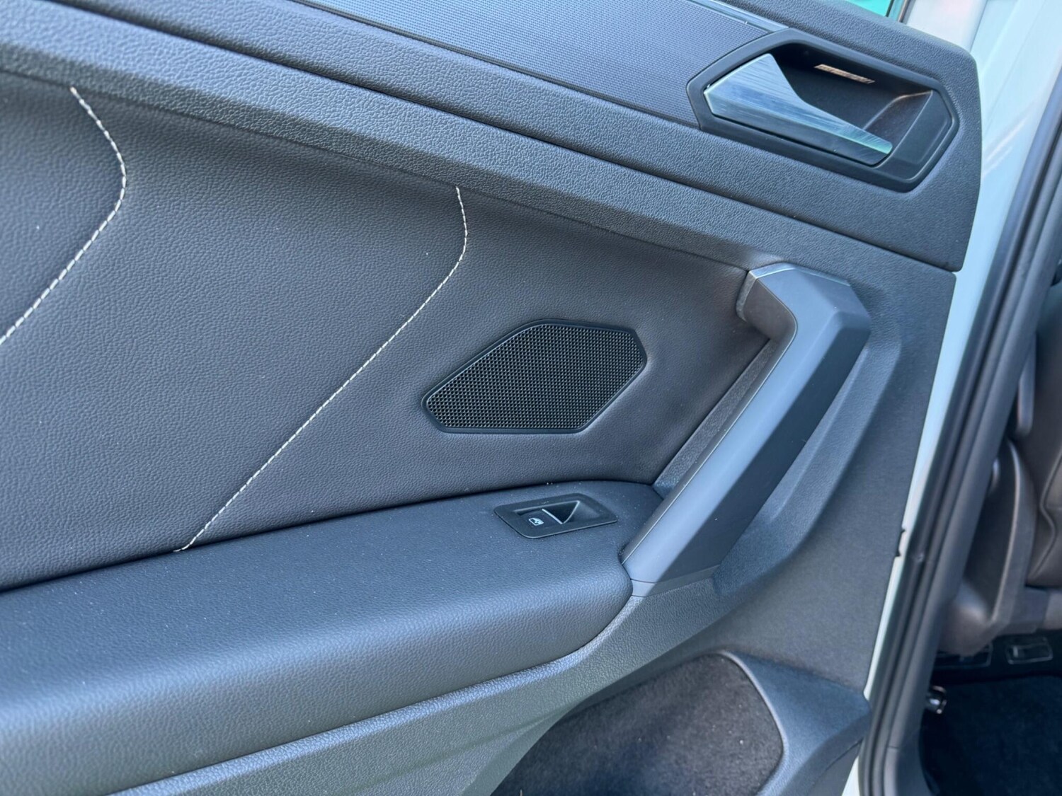 Used Volkswagen Tiguan for sale - 76824491: Photo 51