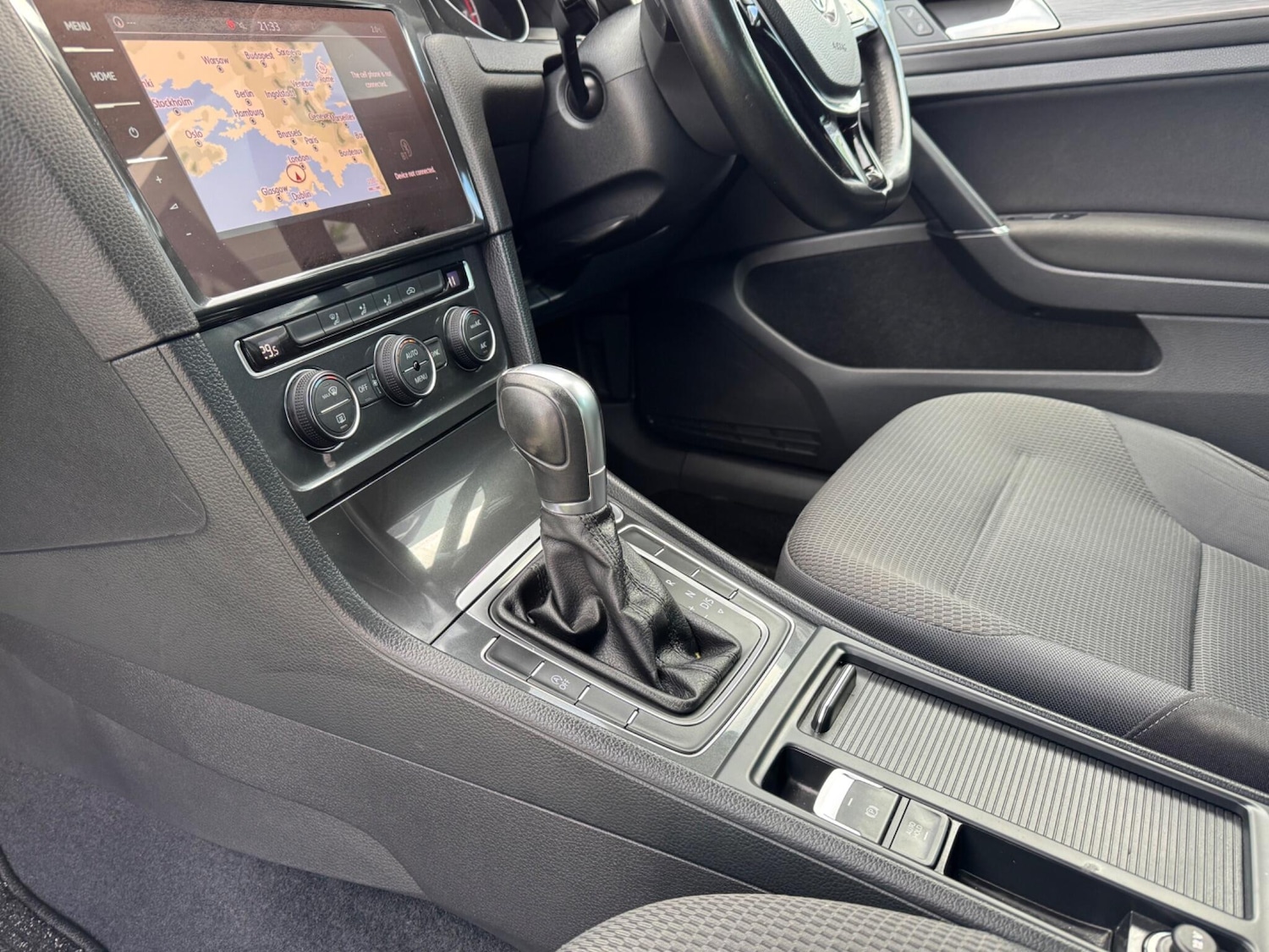 Used Volkswagen Golf for sale - 76992656: Photo 31