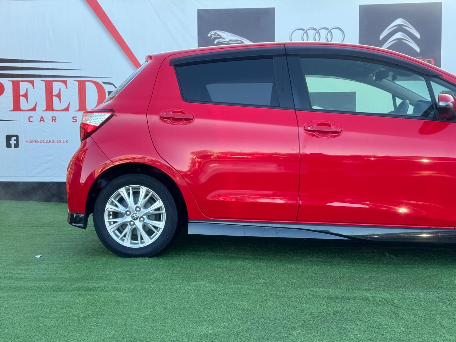 Used Toyota Yaris for sale - 77015549: Photo 11