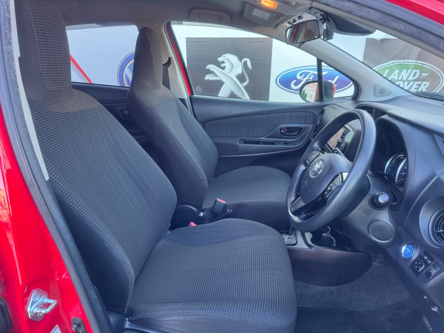 Used Toyota Yaris for sale - 77015549: Photo 28