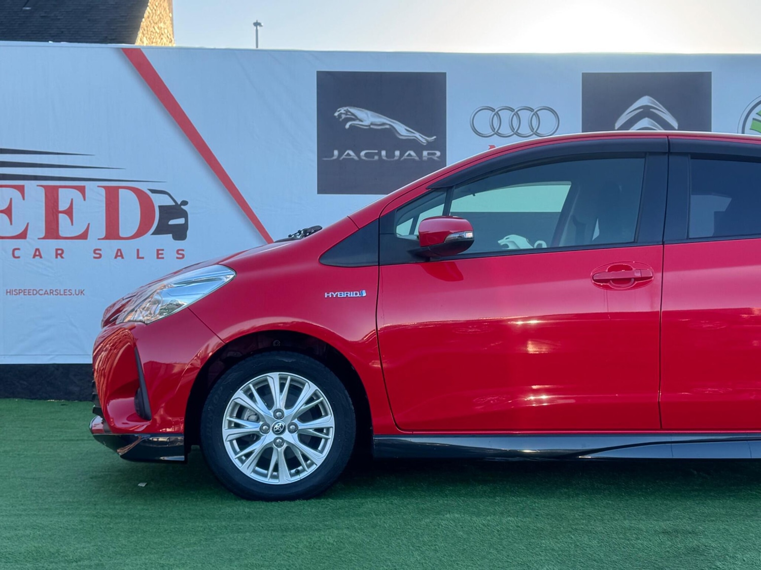 Used Toyota Yaris for sale - 77015549: Photo 8