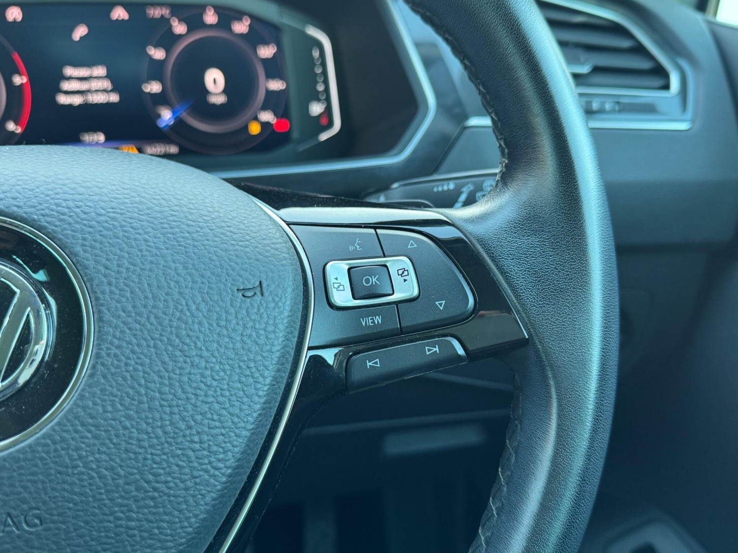 Used Volkswagen Tiguan for sale - 76824922: Photo 42