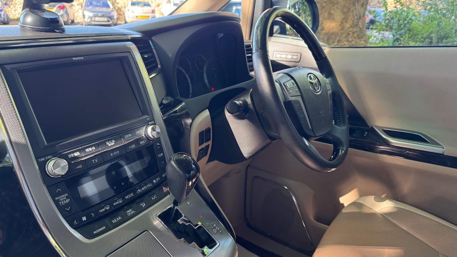 Used Toyota Alphard 2025 for sale - 76620108: Photo 23