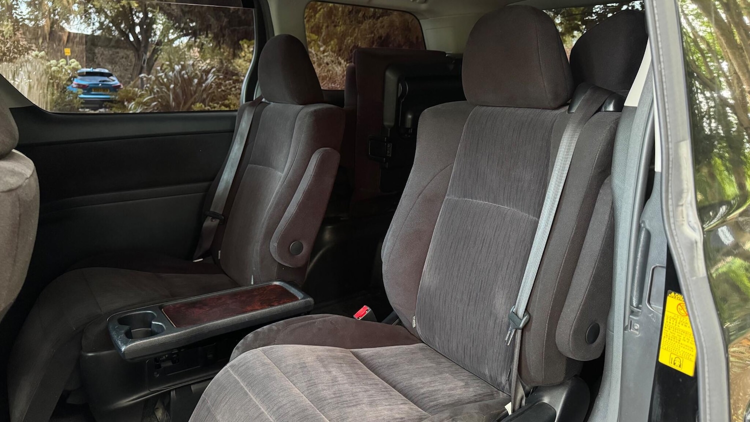 Used Toyota Vellfire 2025 for sale - 76989198: Photo 16