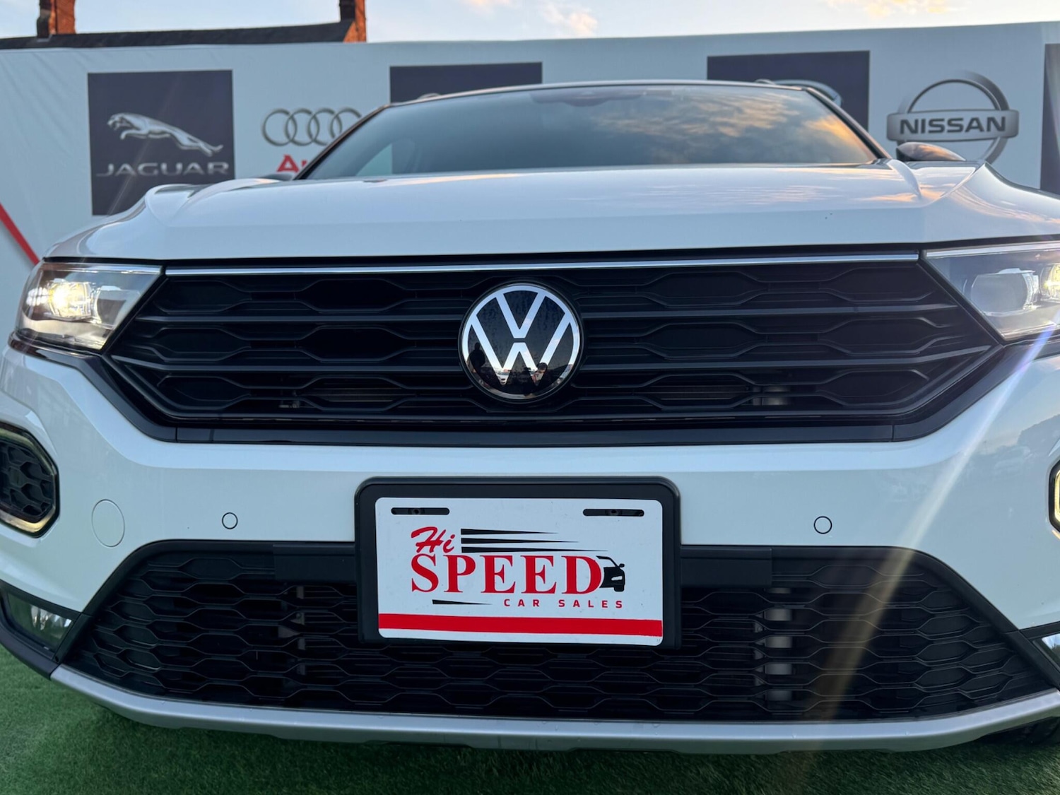 Used Volkswagen T-Roc for sale - 76646231: Photo 11