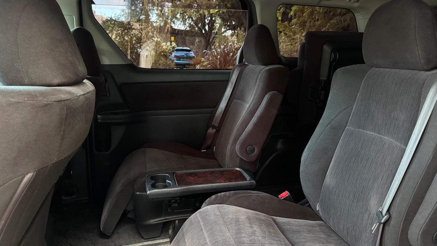 Used Toyota Vellfire 2025 for sale - 76620089: Photo 17