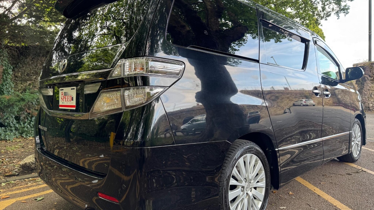 Used Toyota Vellfire 2025 for sale - 76620089: Photo 4