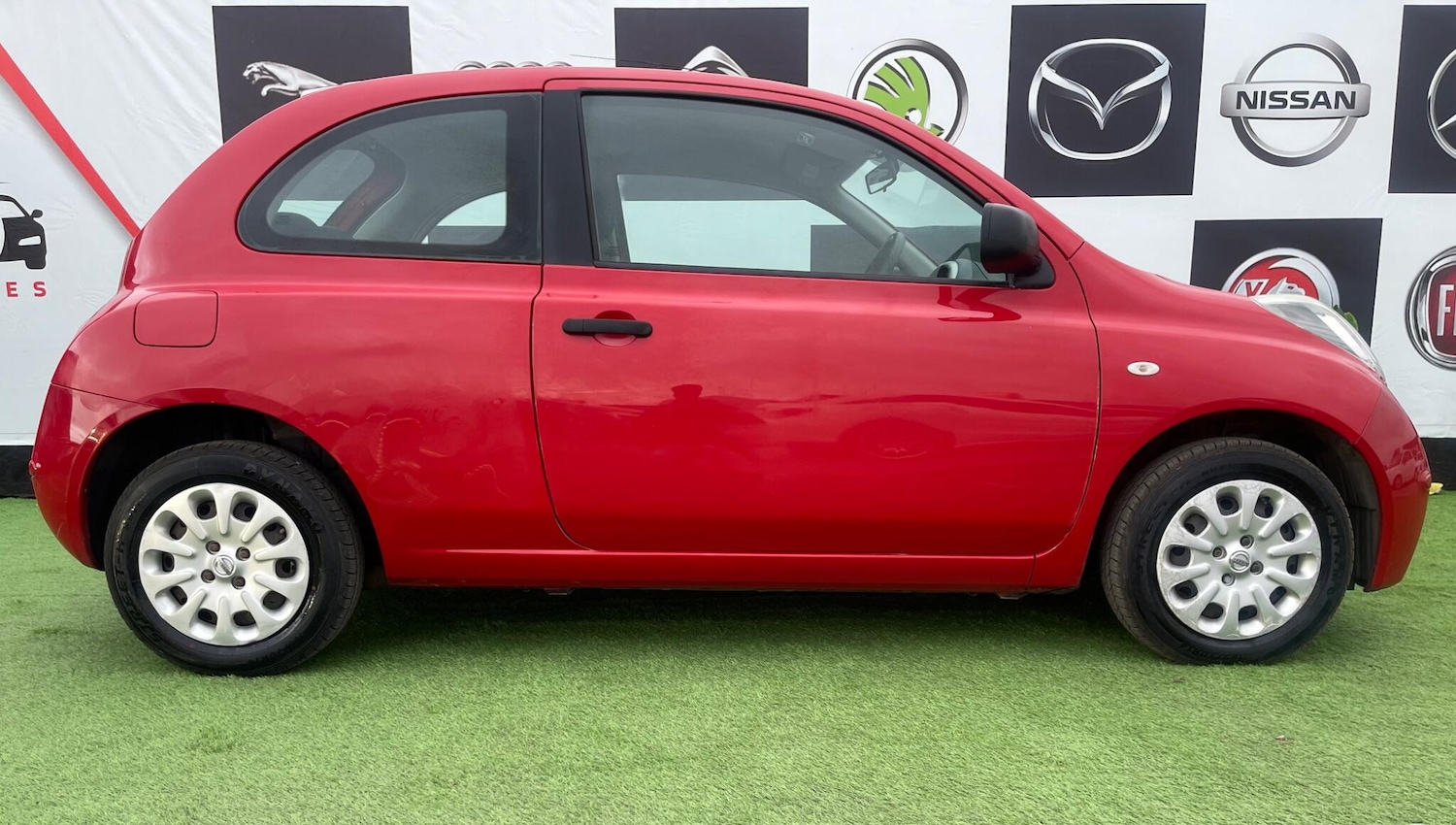 Used Nissan Micra 2010 for sale - 76993139: Photo 8