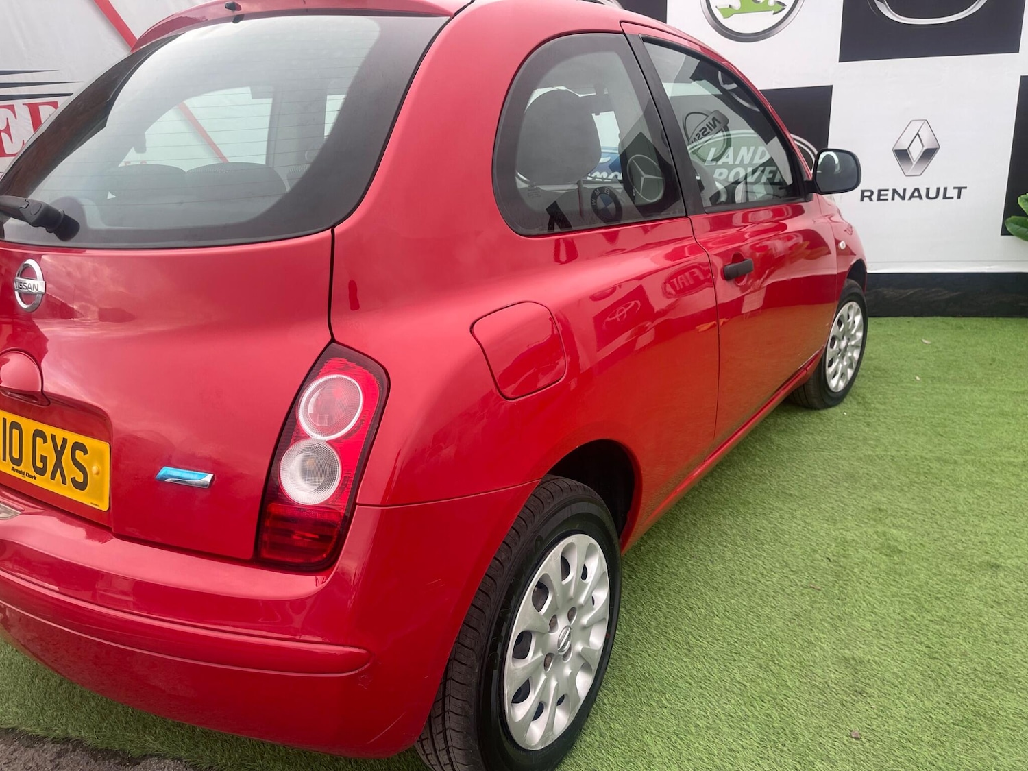 Used Nissan Micra 2010 for sale - 76993139: Photo 9