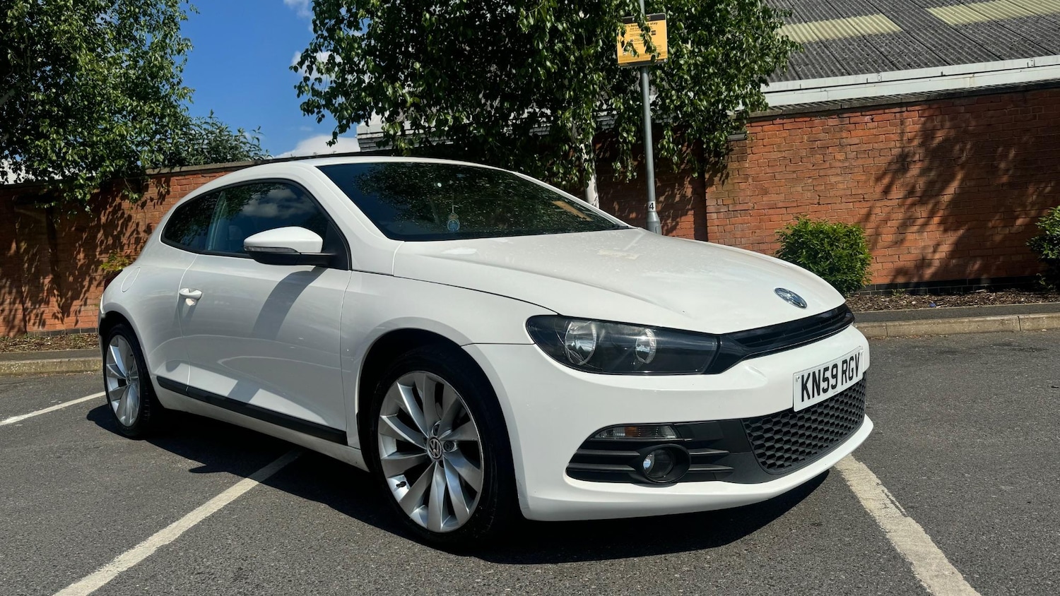 Used Volkswagen Scirocco 2009 for sale - 76620584: Photo 1