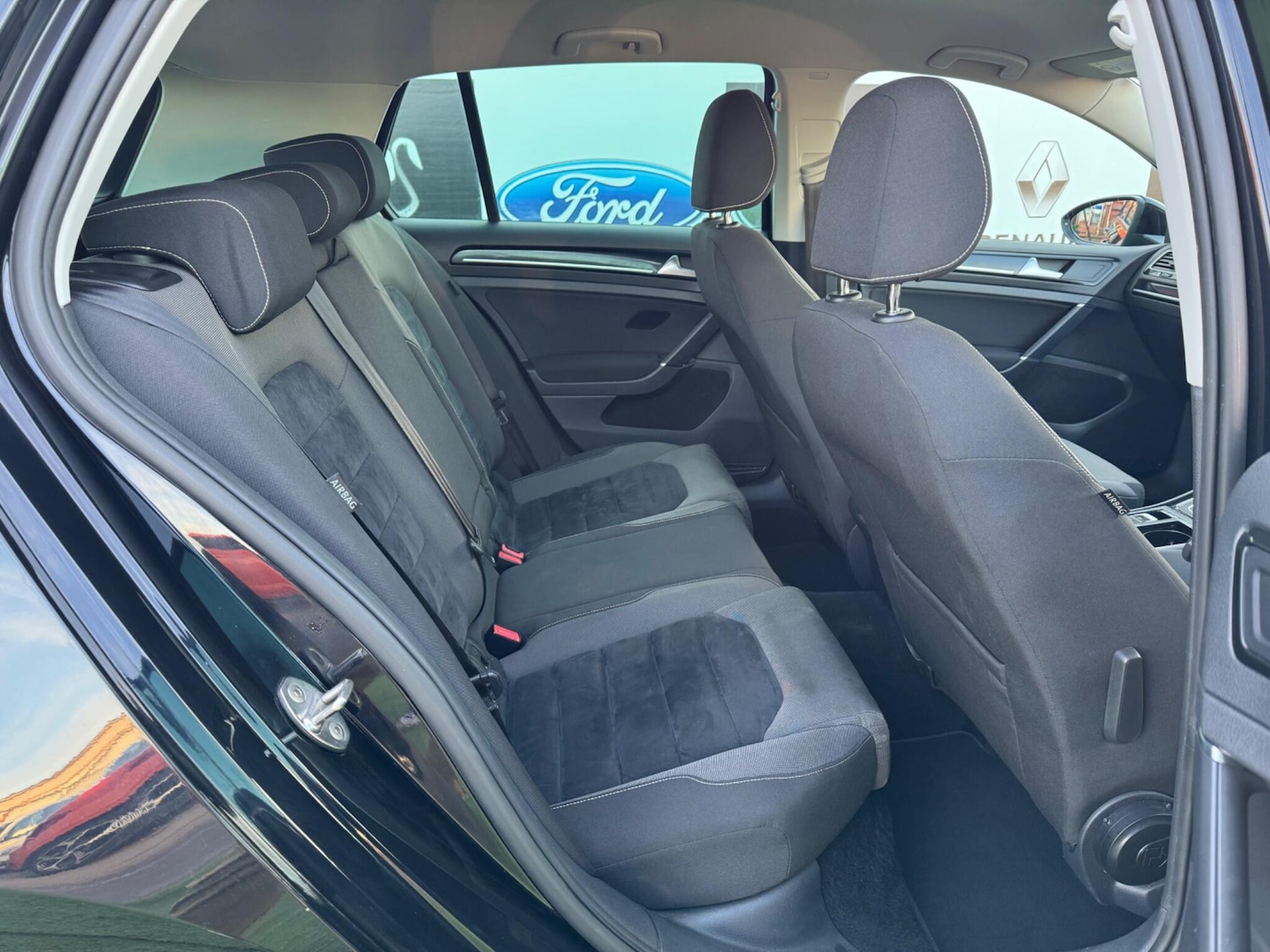 Used Volkswagen Golf for sale - 76659285: Photo 26