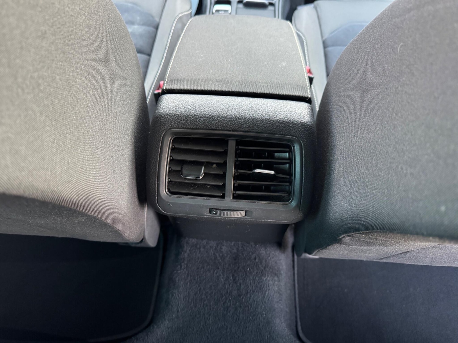 Used Volkswagen Golf for sale - 76659285: Photo 29