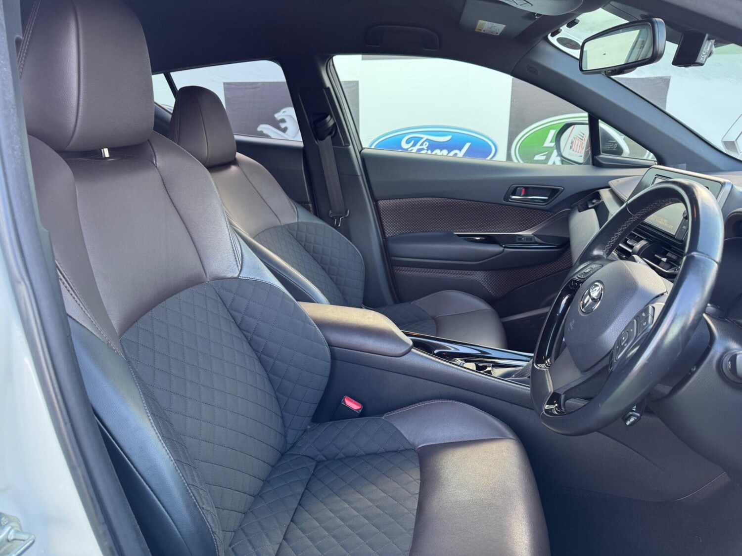 Used Toyota C-HR for sale - 76753070: Photo 22