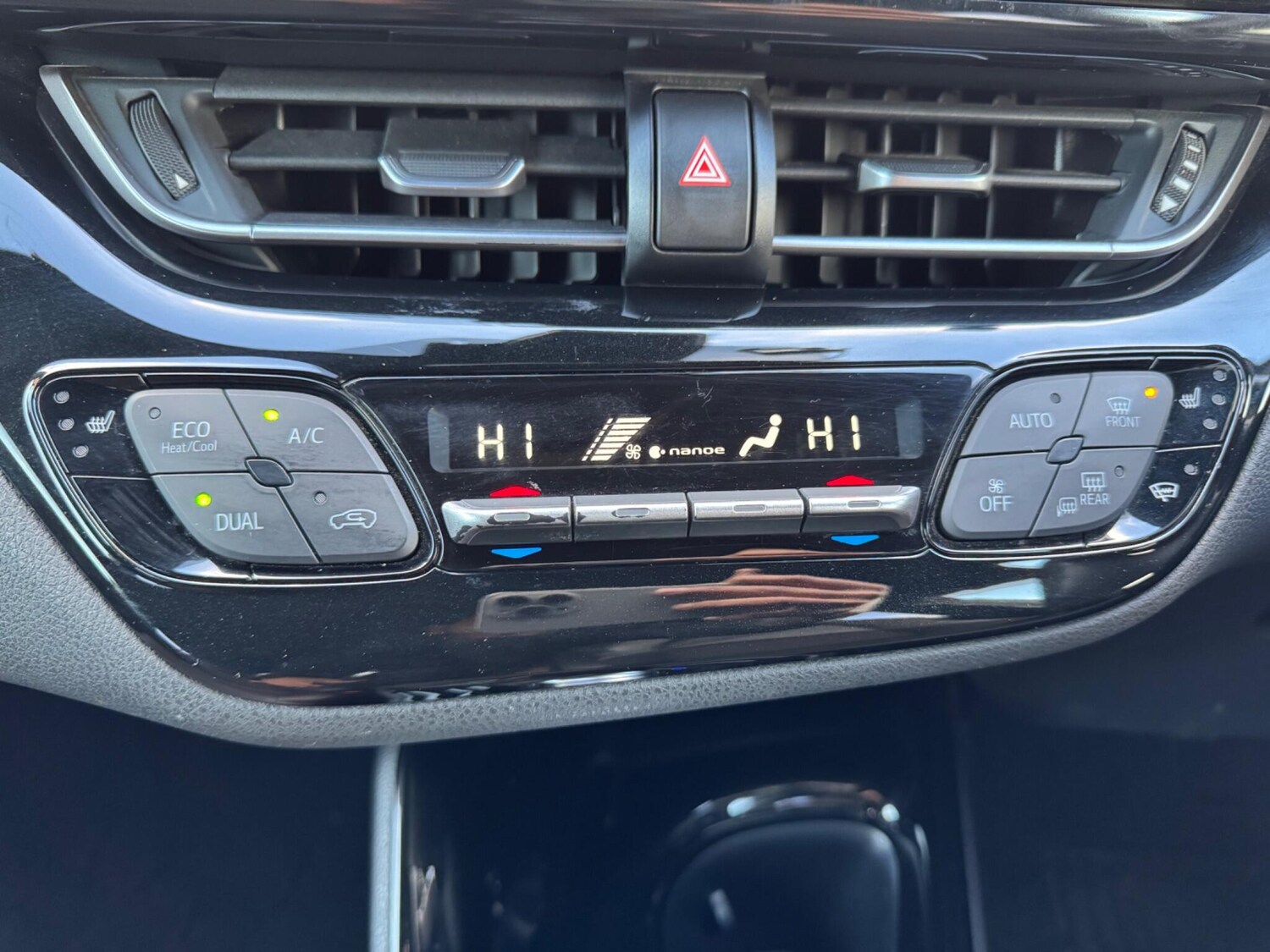 Used Toyota C-HR for sale - 76753070: Photo 54