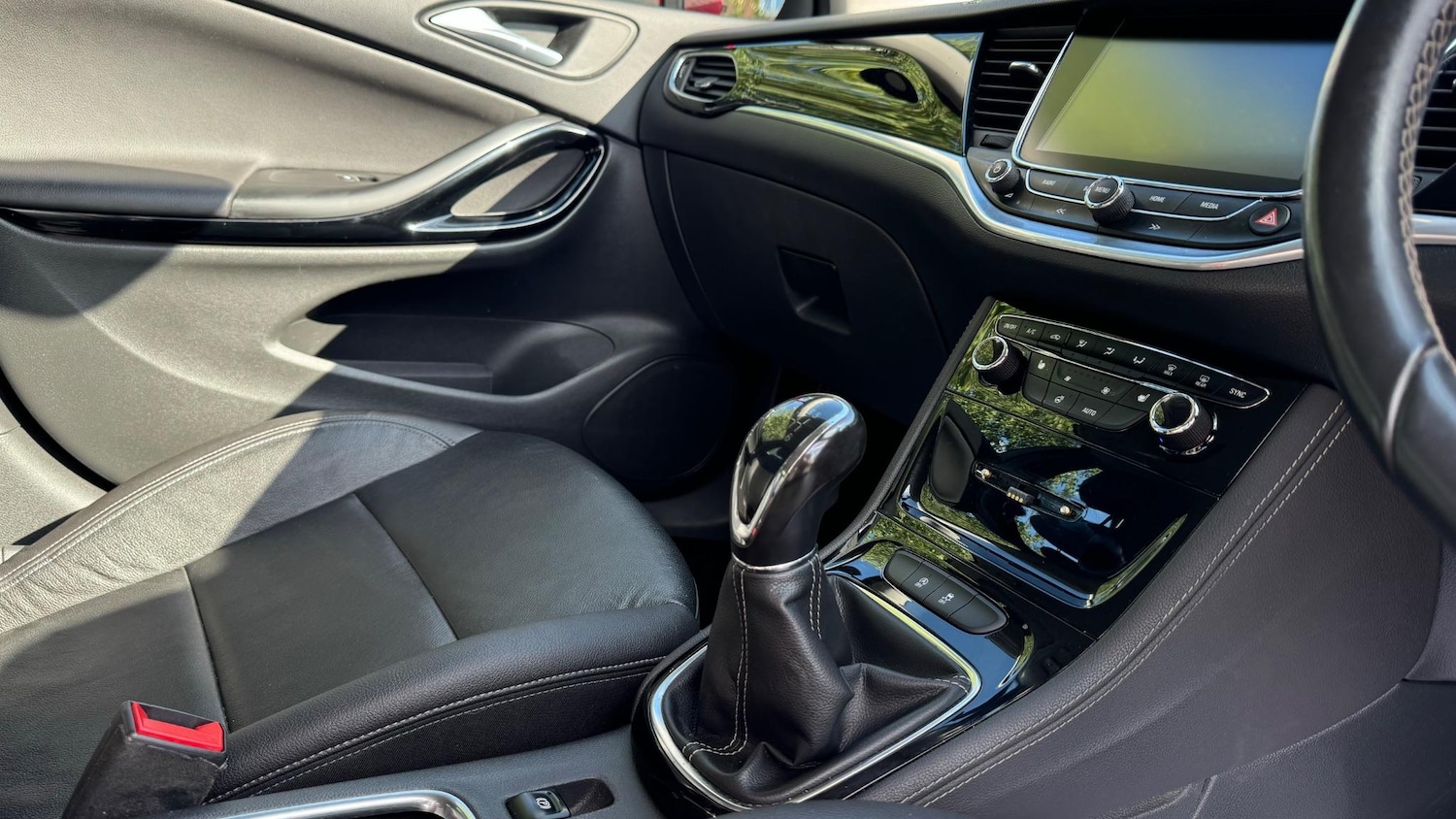 Used Vauxhall Astra 2017 for sale - 76620230: Photo 21