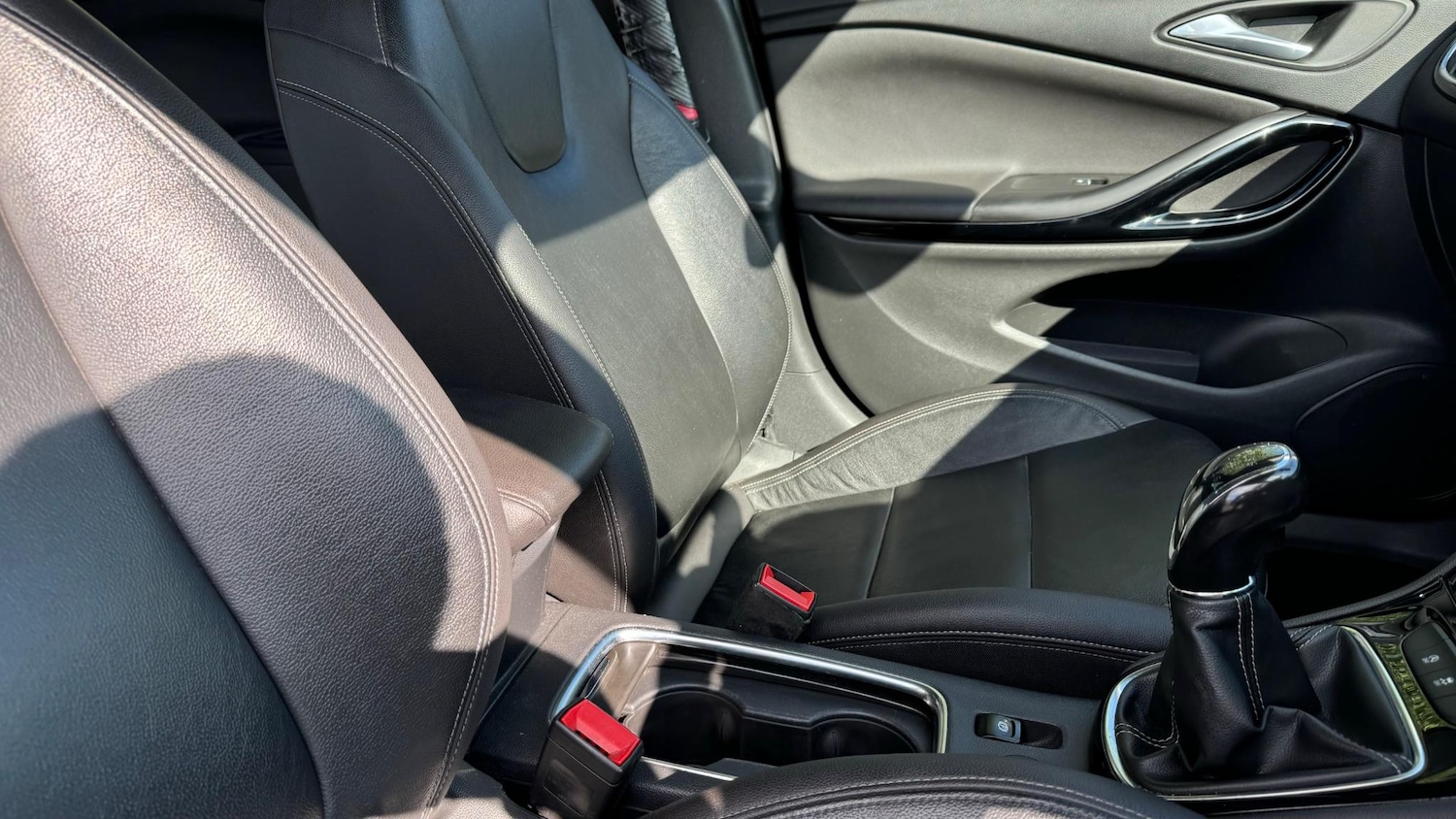 Used Vauxhall Astra 2017 for sale - 76620230: Photo 22