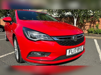 Used Vauxhall Astra 2017 for sale - 76620230: Photo