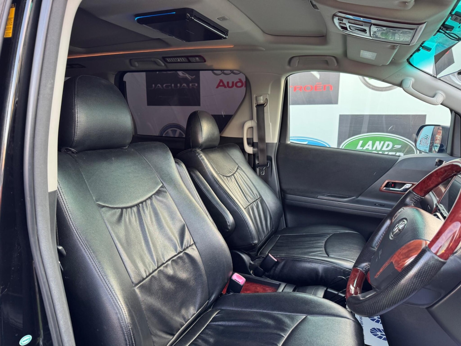 Used Toyota Vellfire for sale - 76667444: Photo 21