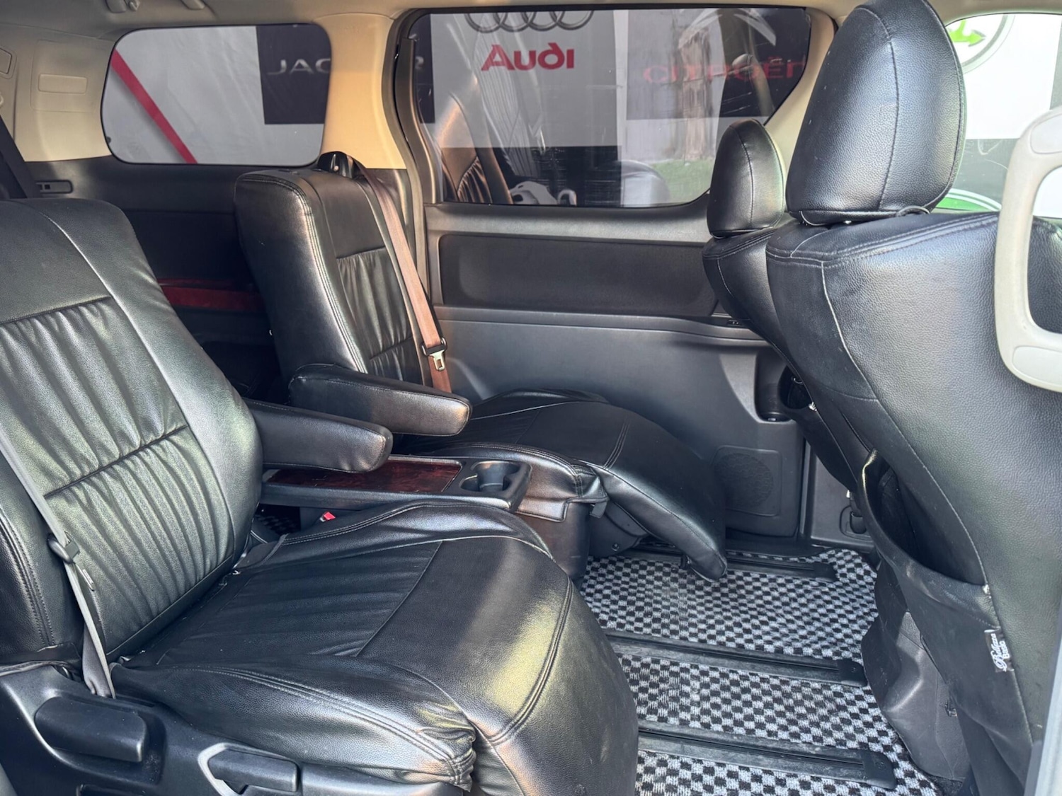 Used Toyota Vellfire for sale - 76667444: Photo 22