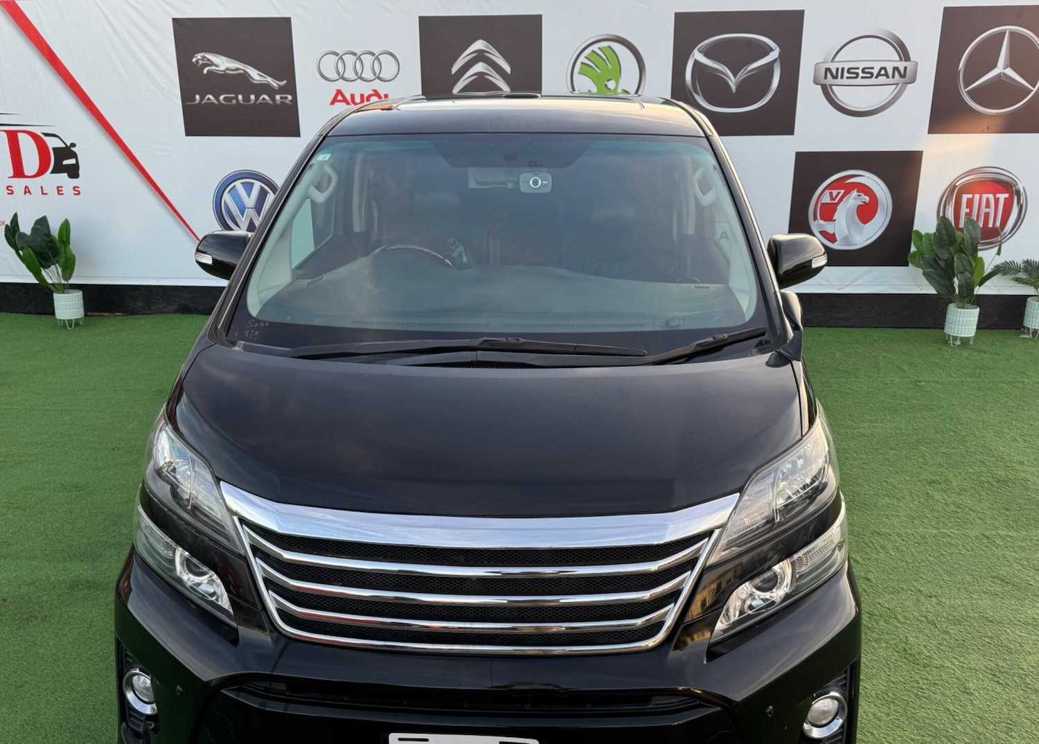 Used Toyota Vellfire for sale - 76667444: Photo 3