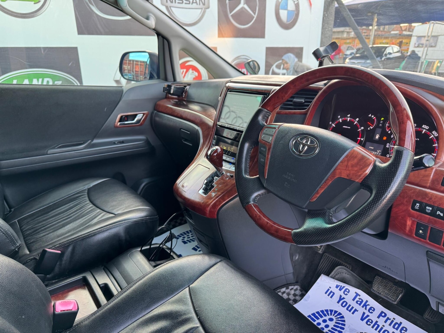 Used Toyota Vellfire for sale - 76667444: Photo 47