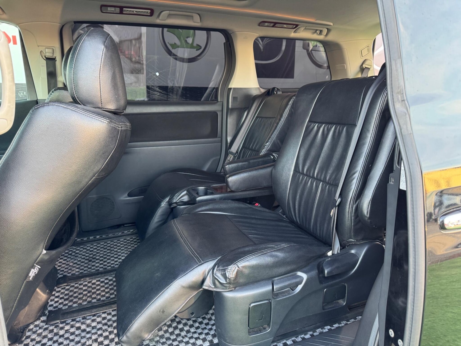 Used Toyota Vellfire for sale - 76667444: Photo 51