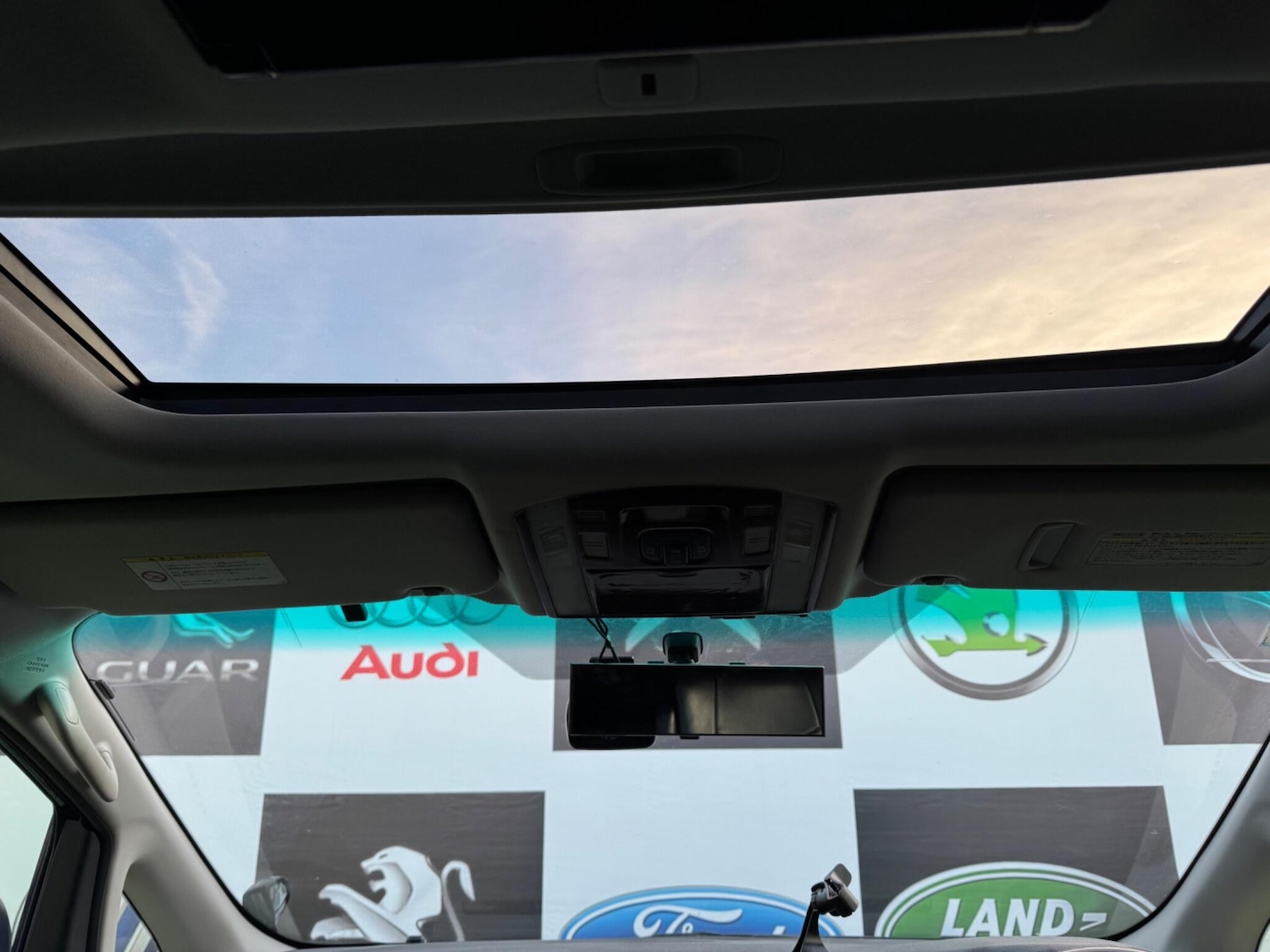 Used Toyota Vellfire for sale - 76667444: Photo 54