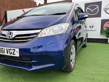 Used Honda Freed 2012 for sale - 76646110: Photo