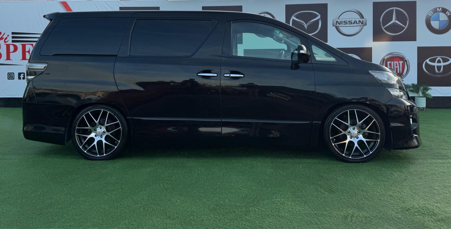 Used Toyota Vellfire for sale - 76996817: Photo 14