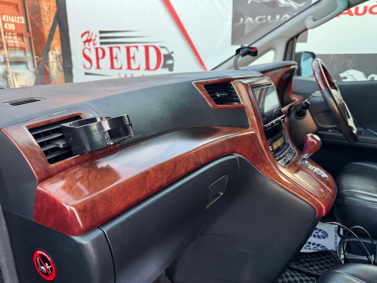 Used Toyota Vellfire for sale - 76996817: Photo 16