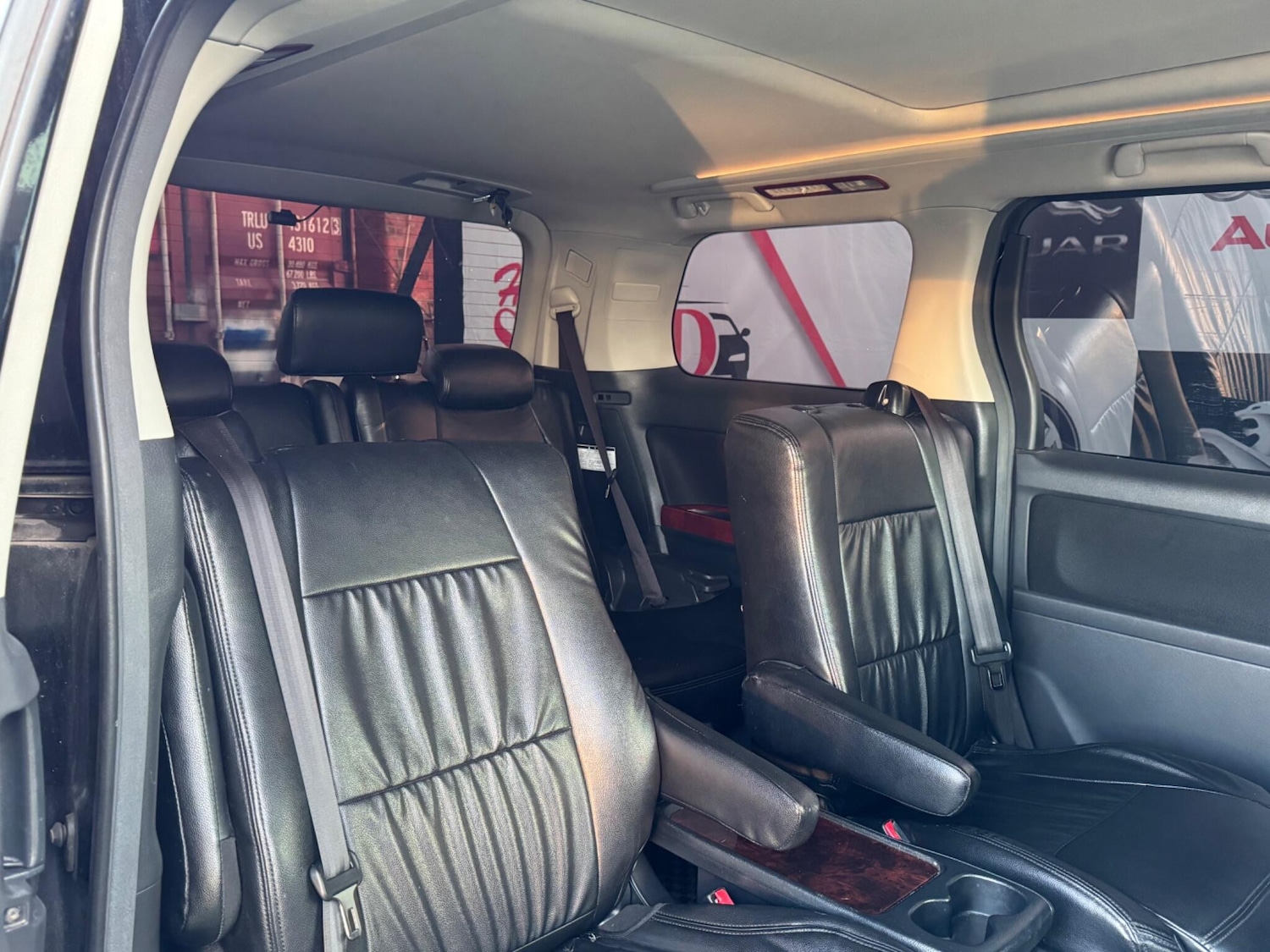 Used Toyota Vellfire for sale - 76996817: Photo 23