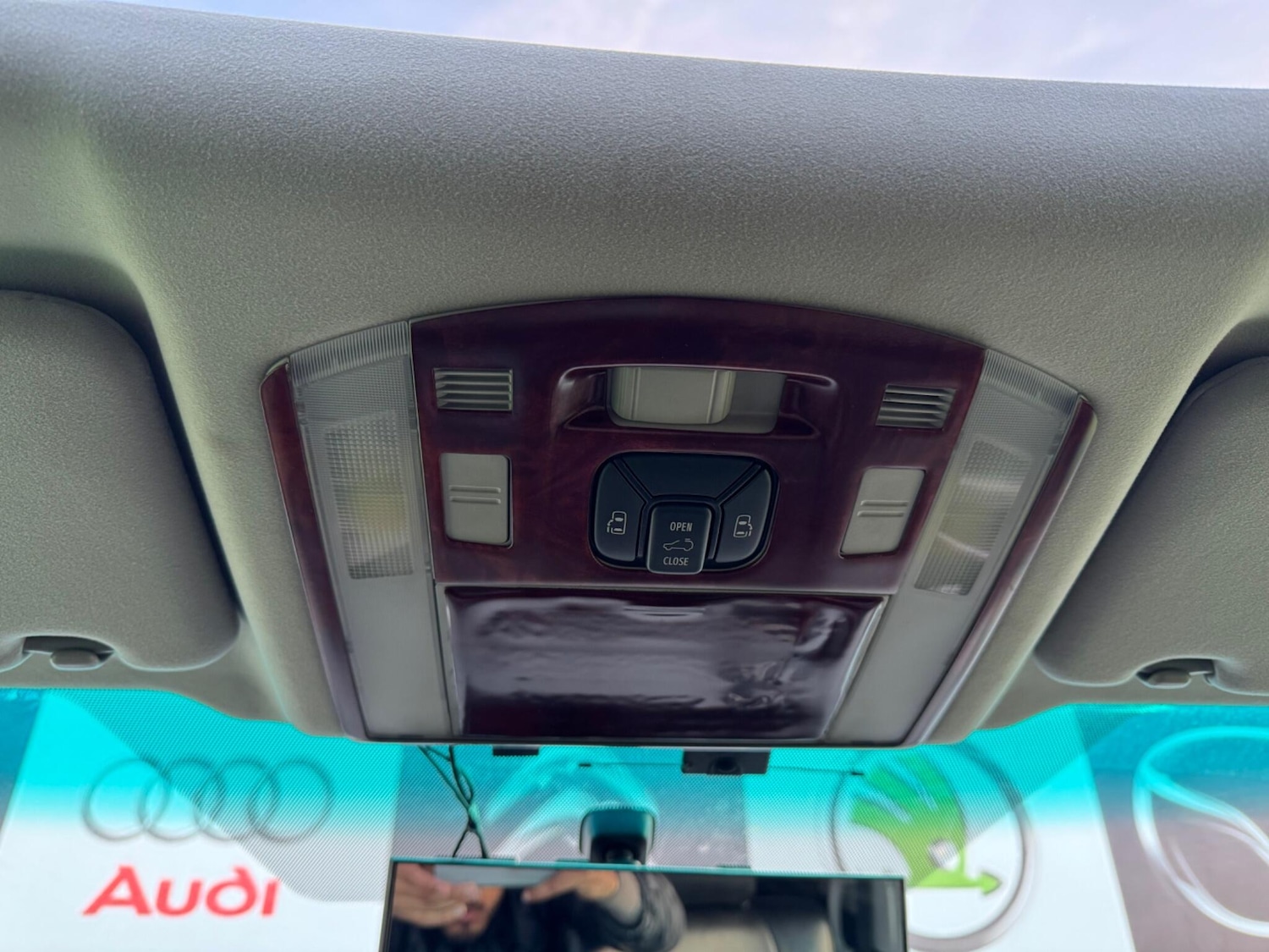 Used Toyota Vellfire for sale - 76996817: Photo 49