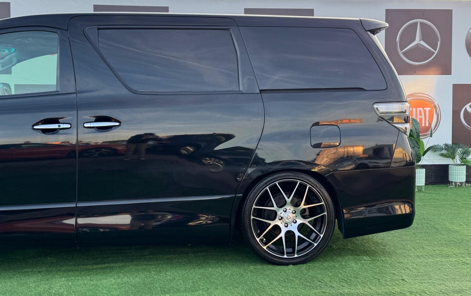 Used Toyota Vellfire for sale - 76996817: Photo 50