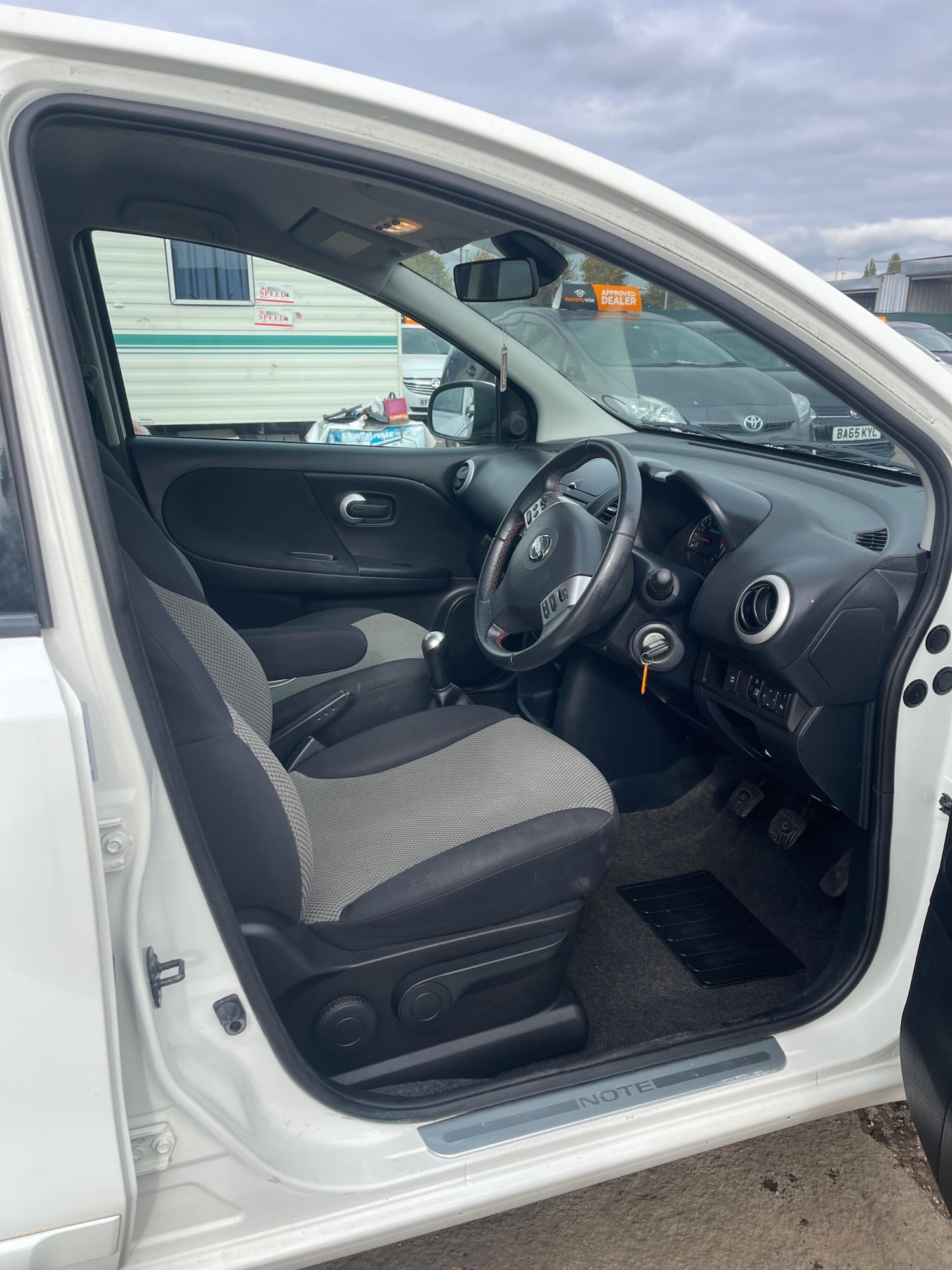 Used Nissan Note 2011 for sale - 76619958: Photo 11