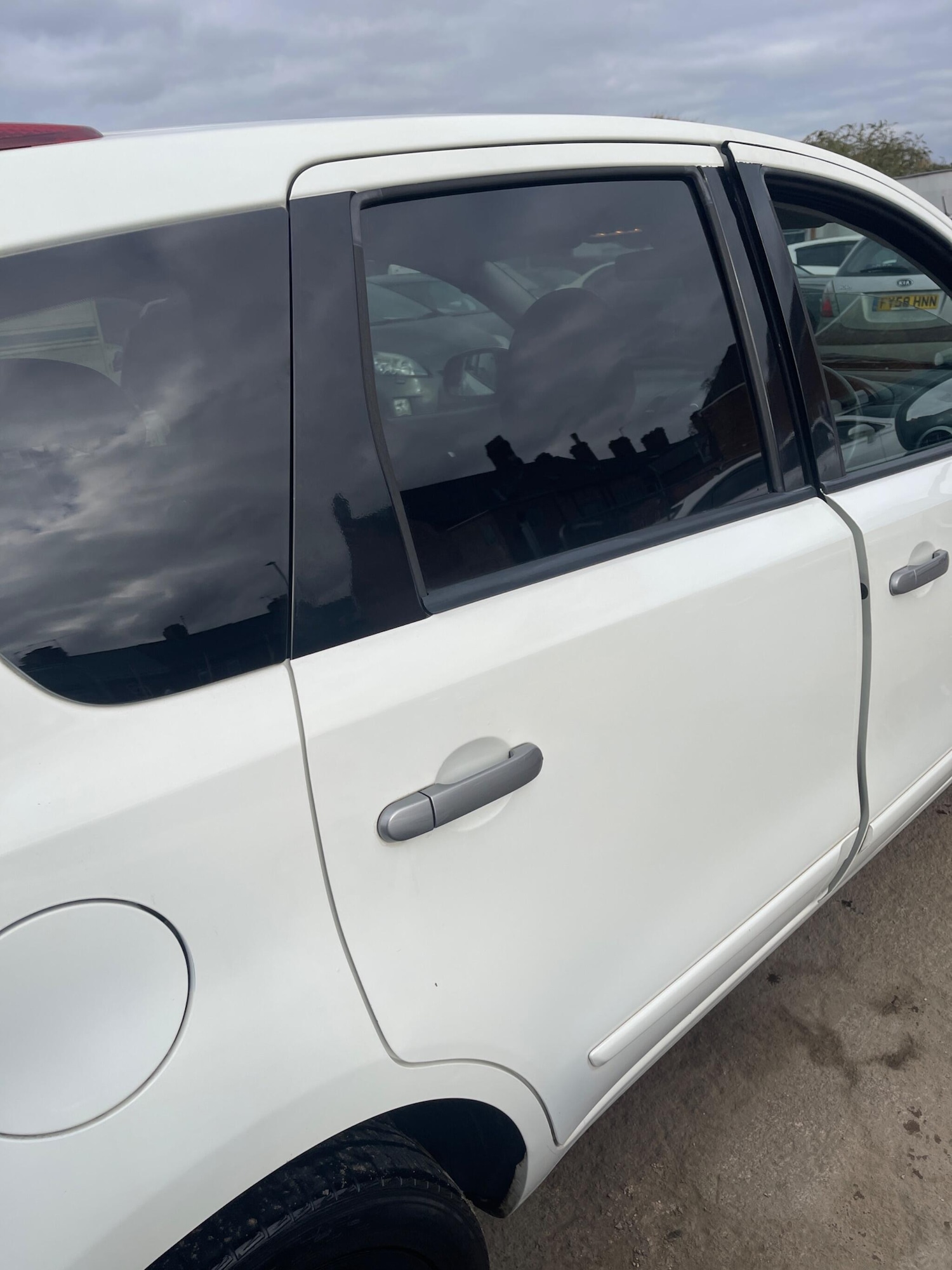 Used Nissan Note 2011 for sale - 76619958: Photo 22