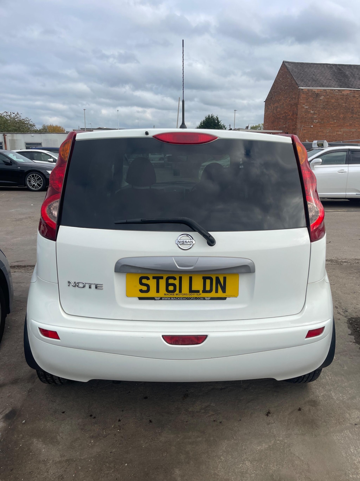 Used Nissan Note 2011 for sale - 76619958: Photo 3