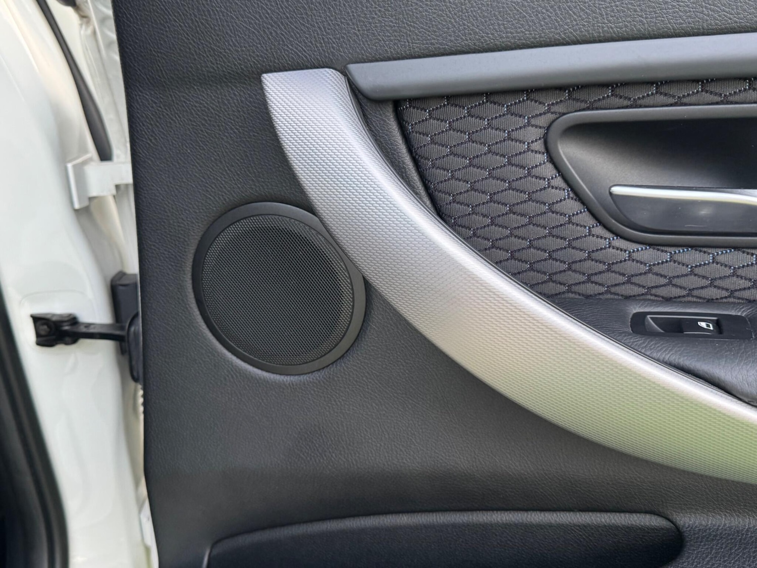 Used BMW 3 Series for sale - 76997517: Photo 32