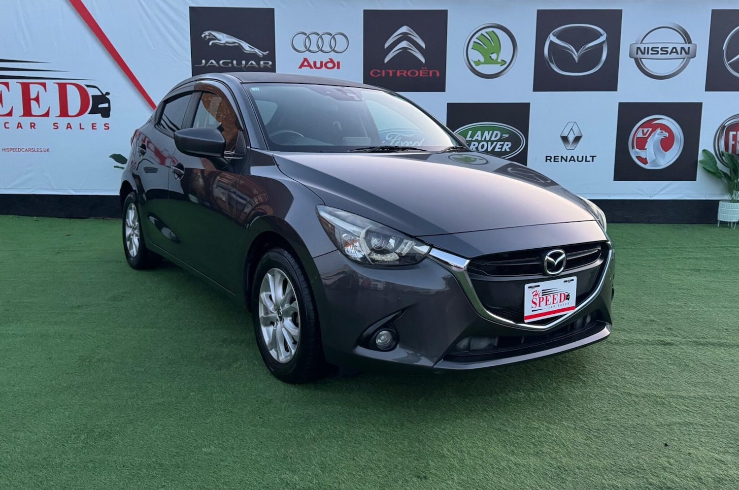 Used Mazda Mazda2 for sale - 77015546: Photo 1