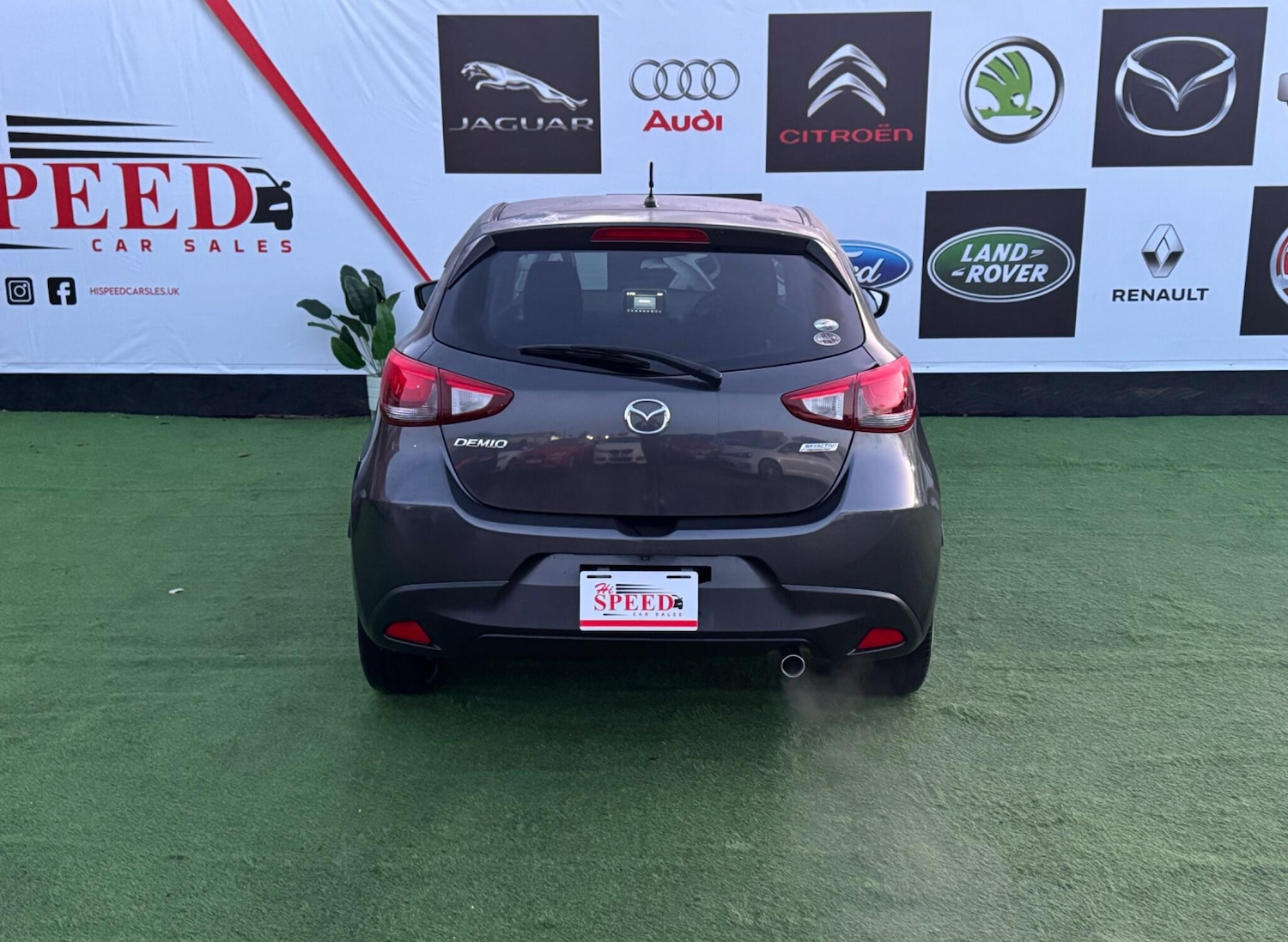 Used Mazda Mazda2 for sale - 77015546: Photo 11