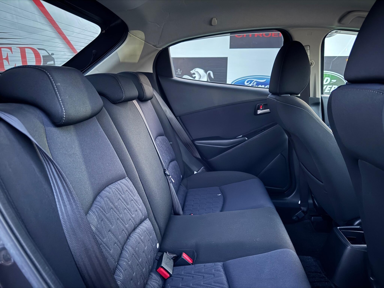 Used Mazda Mazda2 for sale - 77015546: Photo 28