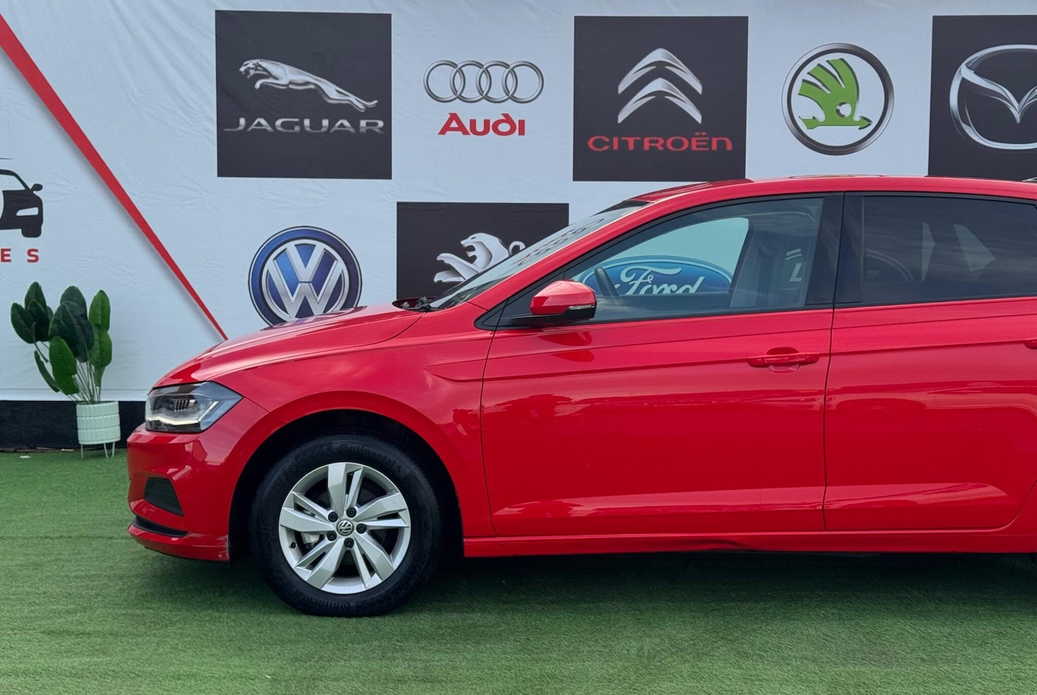 Used Volkswagen Polo for sale - 76752447: Photo 11