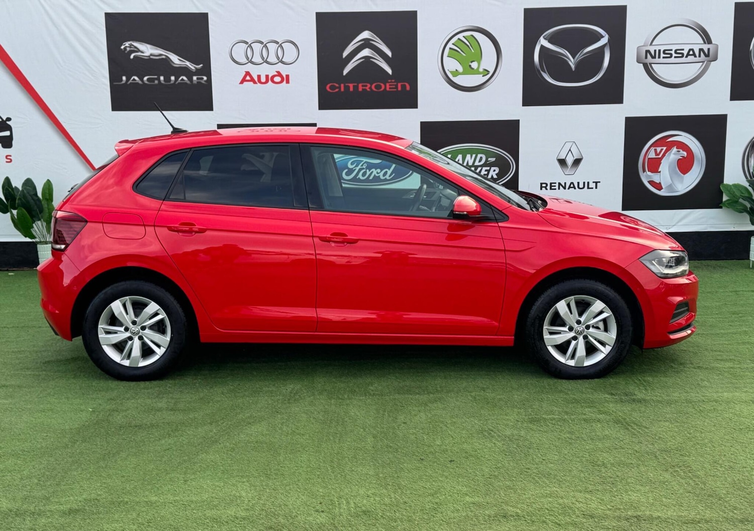 Used Volkswagen Polo for sale - 76752447: Photo 15