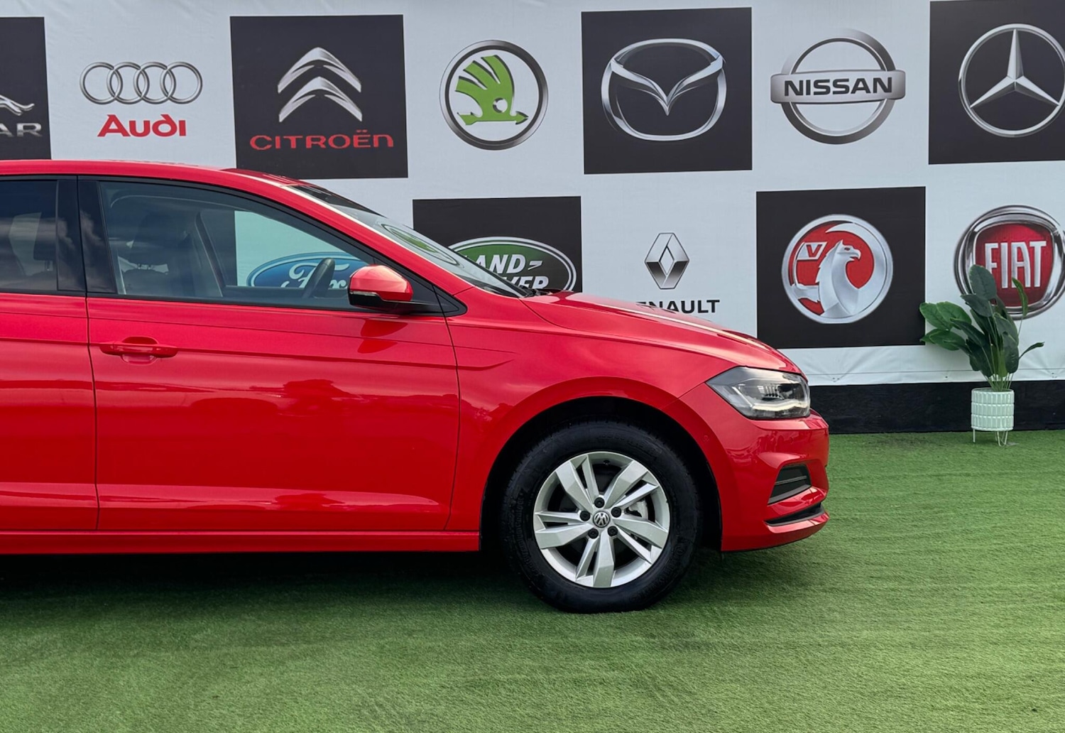 Used Volkswagen Polo for sale - 76752447: Photo 17