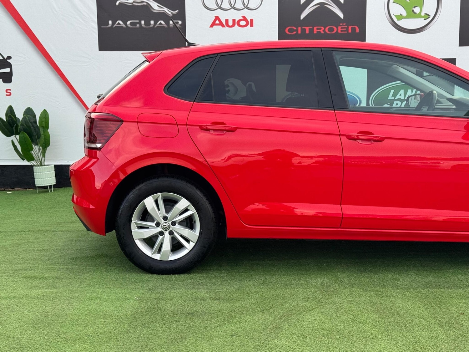 Used Volkswagen Polo for sale - 76752447: Photo 18