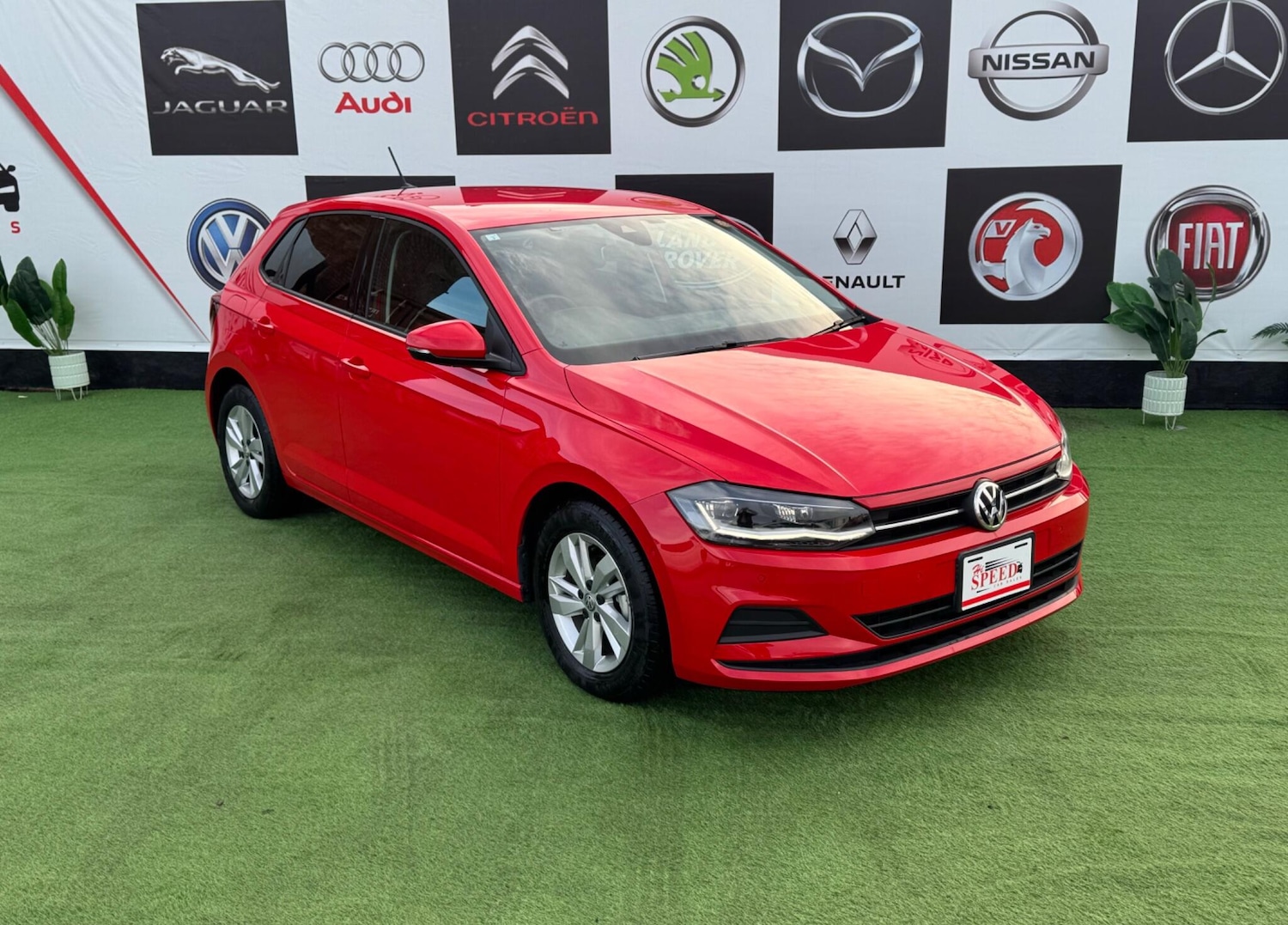 Used Volkswagen Polo for sale - 76752447: Photo 2