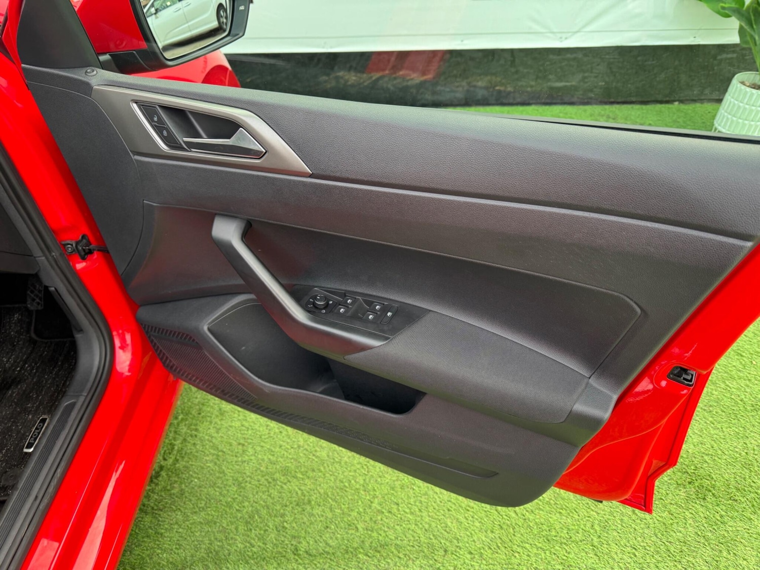 Used Volkswagen Polo for sale - 76752447: Photo 34