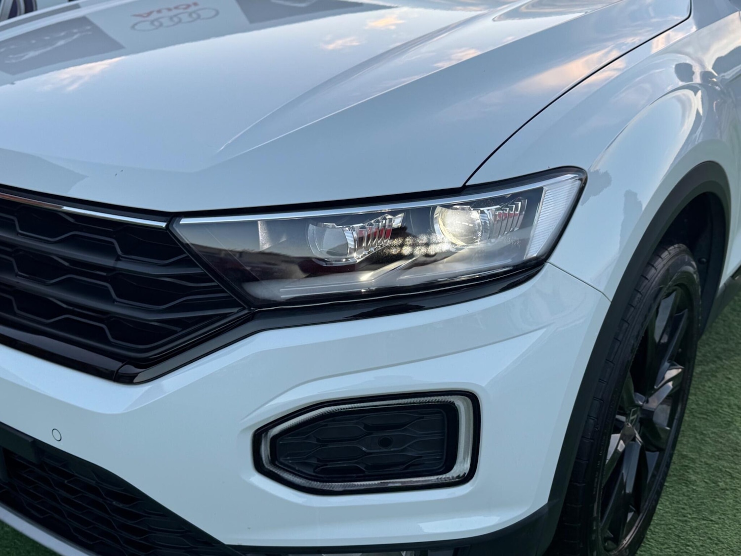 Used Volkswagen T-Roc for sale - 76997114: Photo 17