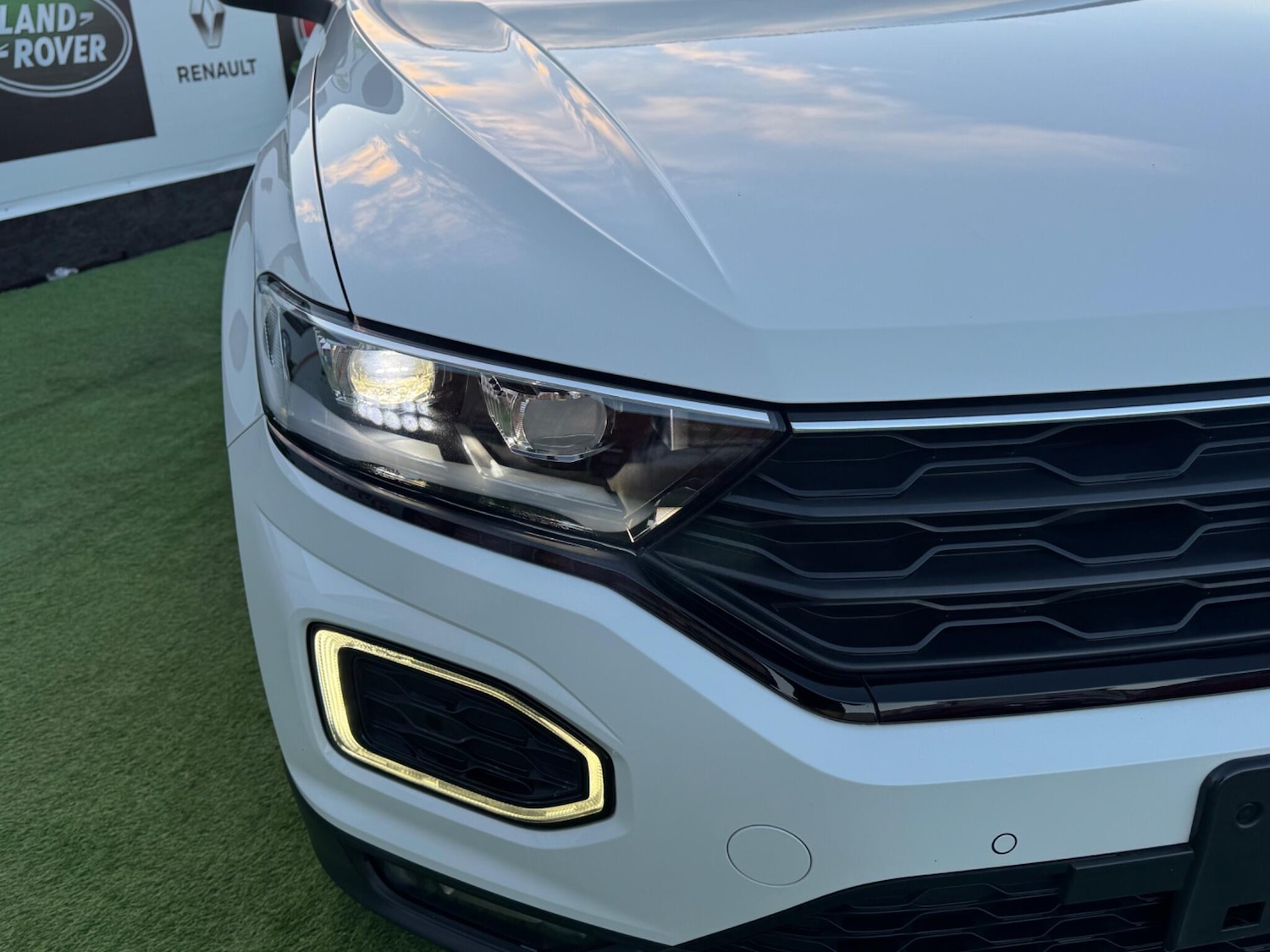 Used Volkswagen T-Roc for sale - 76997114: Photo 21