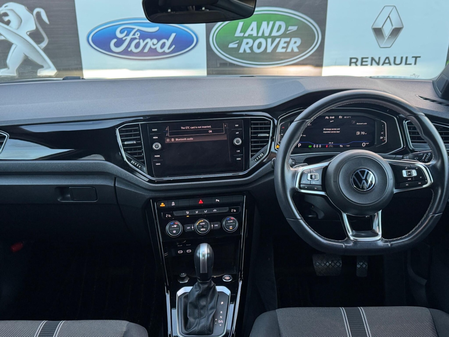 Used Volkswagen T-Roc for sale - 76997114: Photo 31